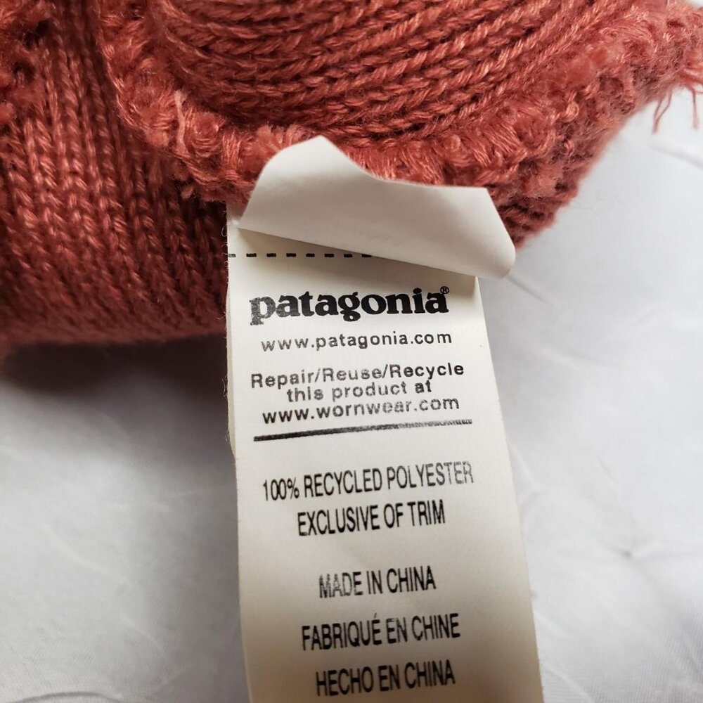 Patagonia Powder Town Heavy 100% Recycled Material Beanie With Pom Pom - Picture 4 of 4